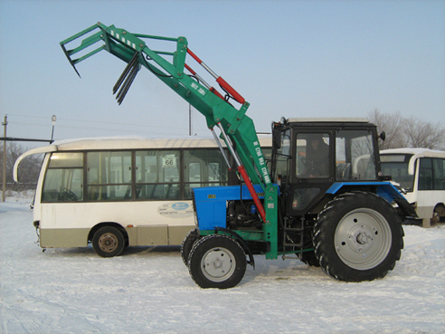 Навесное оборудование на трактор МТЗ (вилы)